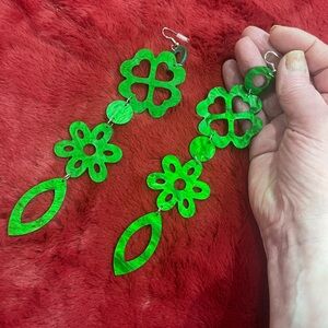Gorgeous 4” St. Patrick’s Dangling Earrings